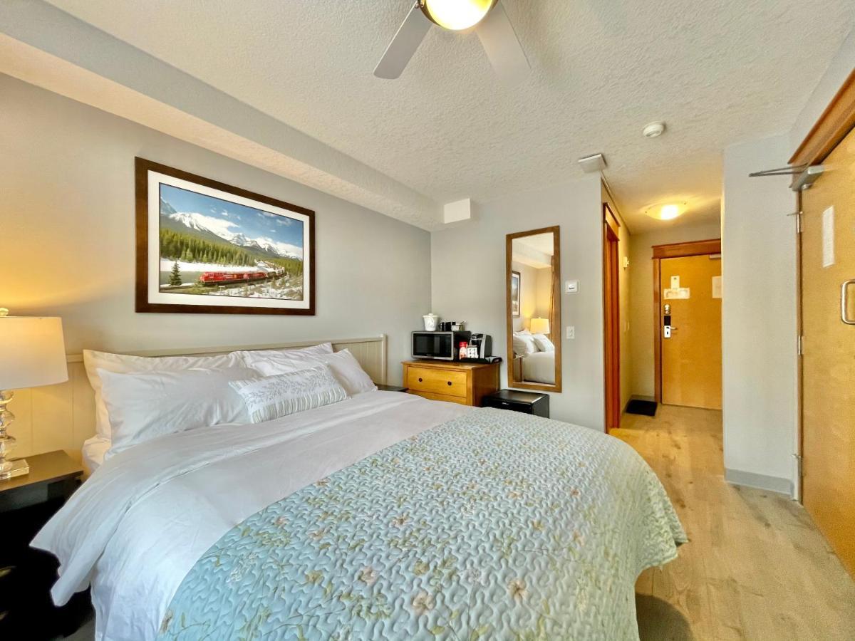 Windtower Lodge Queen Bed Suite-Ugparking&Walking2Dt Canmore Ngoại thất bức ảnh